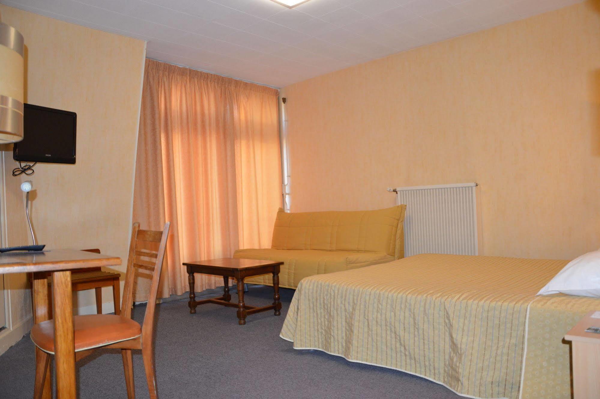 Hotel Au Chapon Fin Poitiers Eksteriør billede